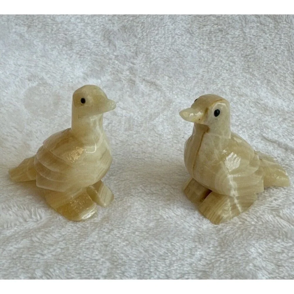 Carved White Stone Pair Set Dove Birds Sculptures Paperweight 2” Desk Decor‎